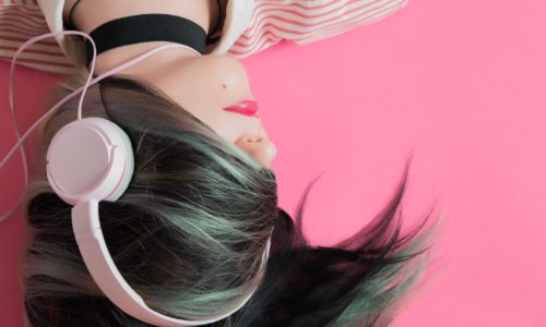 Girl With Headphones | Kycker Articles